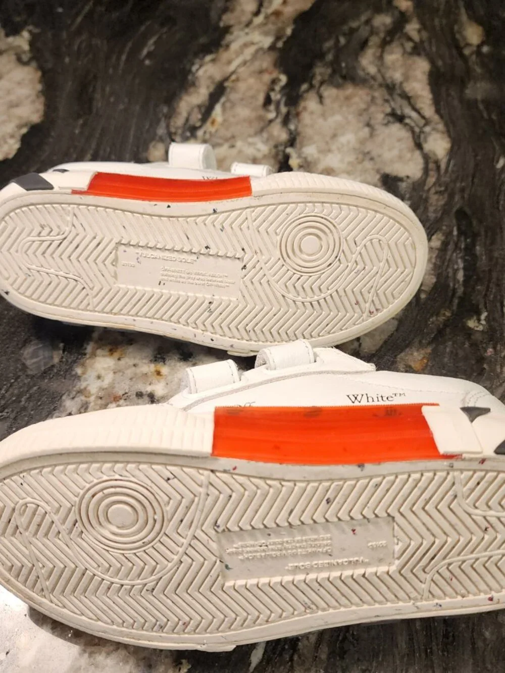 Off-white kids sneakers shoes size 30
